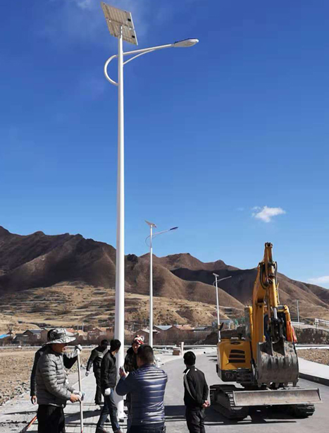 甘南碌曲10米凉州太阳能路灯项目