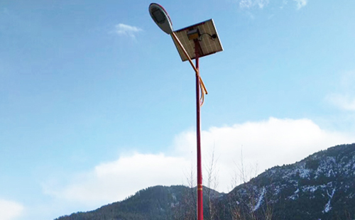 如何选择高质量的凉州太阳能路灯材料：全方位指南