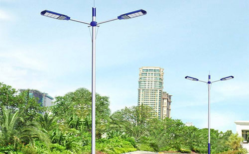 凉州太阳能路灯地脚螺栓规格：防止倾倒的关键